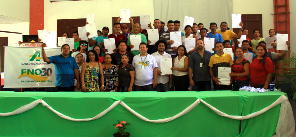 Comunitários da Resex “Verde Para Sempre” recebem crédito  para manejo florestal   