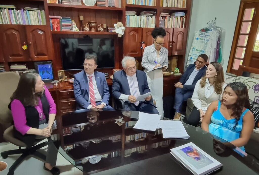 Instituições celebram acordo de cooperação para garantir acesso à moradia à comunidade Warao